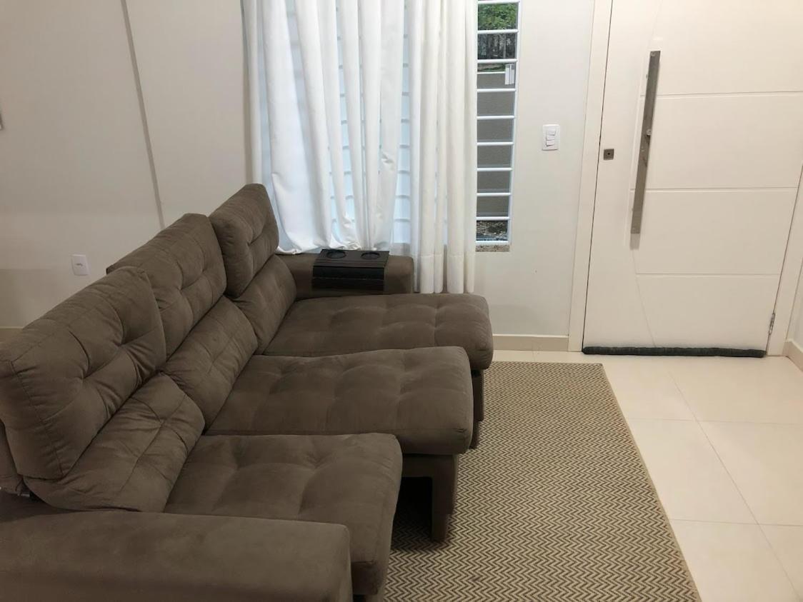 Casas Para Locacao Em Бомбиняс Екстериор снимка
