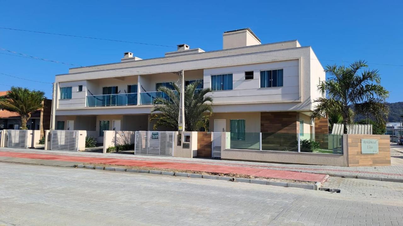 Casas Para Locacao Em Бомбиняс Екстериор снимка